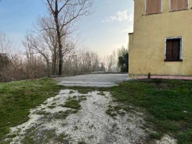 Immobile in asta di 146 m² con più di 5 locali in vendita a Bagnolo San Vito - Foto 2