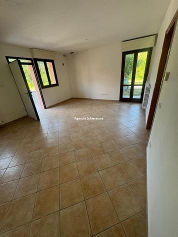 TRASANNI VENDESI APPARTAMENTO INDIPENDENTE AL PIANO TERRA CON AMPIO SCOPERTO ESCLUSIVO - Foto 9