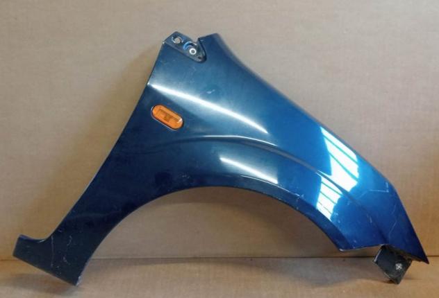 PARAFANGO ANT. DX. BLU MET 999-U1305164 Carrozzeria  Lamierati esterni  Fiancate  Parafango ant. FORD - FIESTA - 01-01-2006 - 01-11-2008, FORD - FIEST