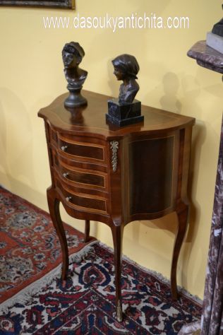 Tavolino-comodino a tre cassetti stile Luigi XV - Foto 7