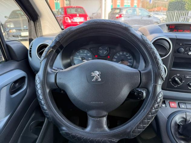 Peugeot Partner Tepee 1.6 hdi Active (premium) 92cv E5 - Foto 9