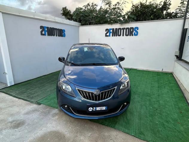 Lancia Ypsilon 1.0 FireFly 5 porte S&S Hybrid Silver - Foto 3
