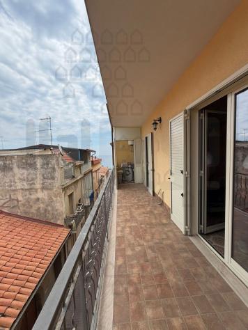 APPARTAMENTO di 4 vani e di 120 mq (NIZZA DI SICILIA) rif. 3VS18222 - Foto 7