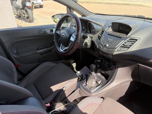 Ford Fiesta ST LINE-UNICO PROPRIETARIO - Foto 8