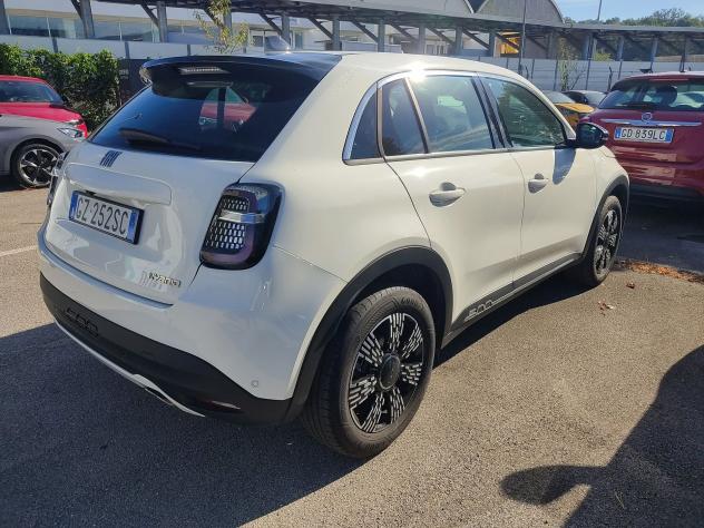 FIAT 600 IV 2023 1.2 hybrid 145cv auto - Foto 5