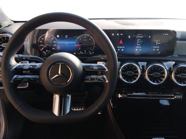 Mercedes-Benz Classe A - W177 2023 - A 180 d AMG Line Premium auto - Foto 6