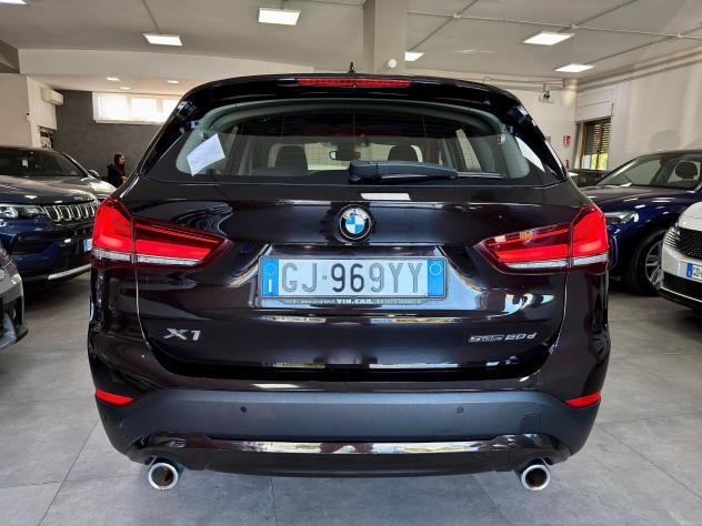 Bmw X1 sDrive20d 2.0 190cv Aut. Advantage 2022 - Foto 6
