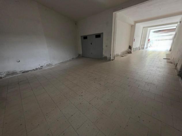 Garage in vendita a Pontedera 23 mq Rif: 1404298