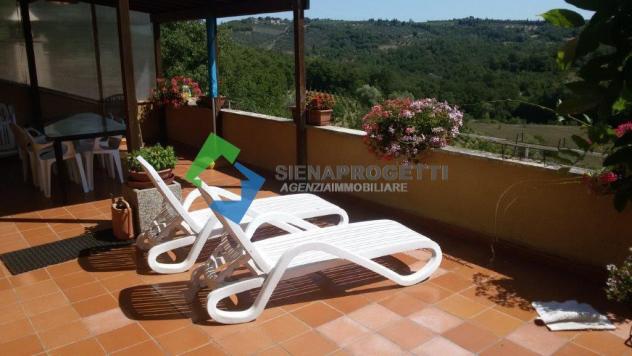 Porzione di Villa a pochi chilometri da Siena . - Foto 15
