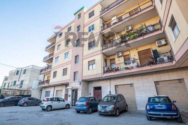 Appartamento in vendita a Floridia