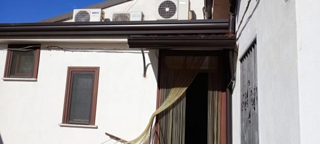 1889/PIEDIMONTE Casa indipendente al primo piano di mq 65 a Piedimonte Matese. Ristrutturata da poco è subito abitabile e si compone di grosso soggior - Foto 3