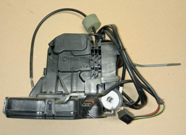 SERRATURA PORTA ANT.S. 5 PIN  Carrozzeria  Lamierati esterni  Porte  Serratura porta a MERCEDES - Classe E 4 porte - 01-04-2002 - 01-03-2009, MERC