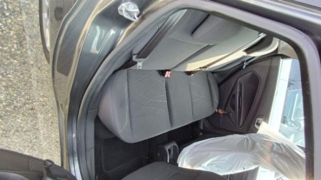 FORD Fiesta 1.2 60CV 5 porte Titanium rif. 22441882 - Foto 8