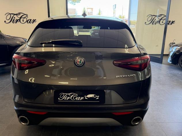 ALFA ROMEO STELVIO 2.2 160CV RWD NAVI CRUISE CAM ANNO 2019 - Foto 5