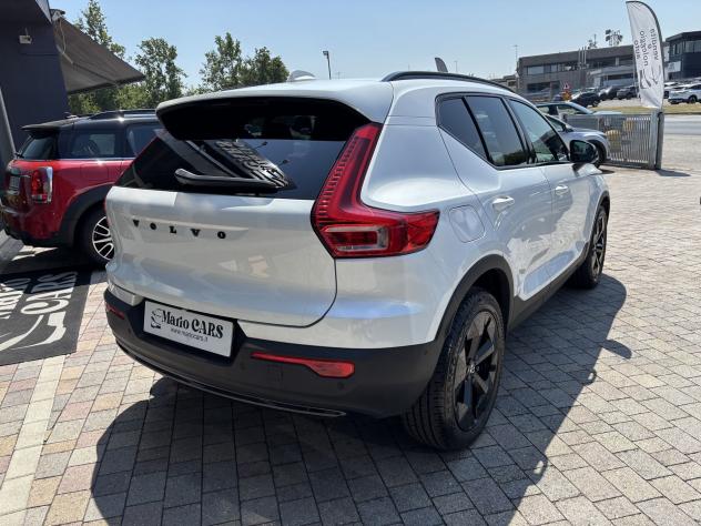 Volvo XC40 B3 automatico Plus Dark - Foto 4