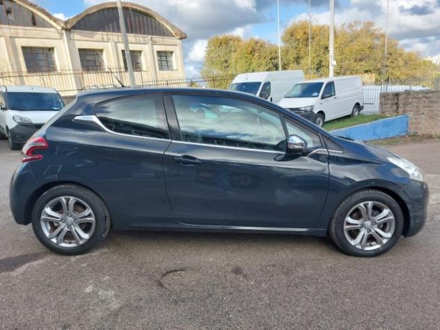 PEUGEOT 208 1.6 e-HDi 92 CV 3 porte rif. 23411637