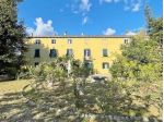 Villa in vendita a Marlia - Capannori 2400 mq  Rif: 1364775