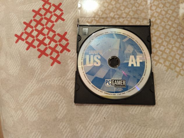 R64-  CD -JANE'S US  AF
