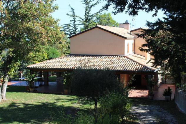 Casolare ristrutturato con vista panoramica, uliveto e garage – Un’oasi di pace tra colline e mare - Foto 2