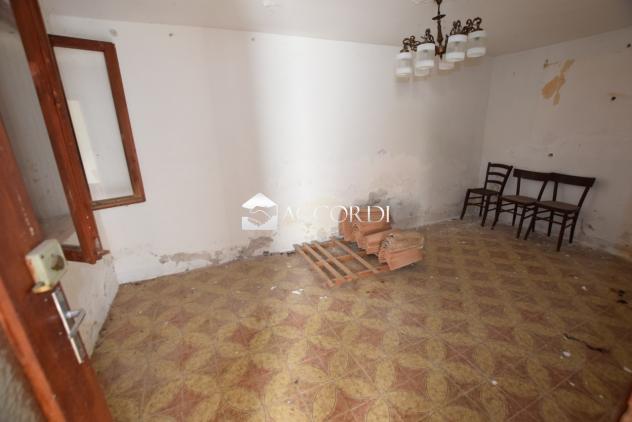 RUSTICO di 3 vani e di 130 mq (VOLPAGO DEL MONTELLO) rif. AR98_1 - Foto 9