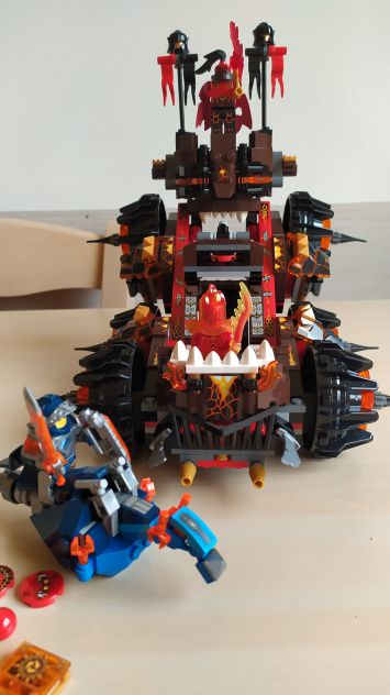 LEGO NEXO KNIGHTS 70321 - Foto 4