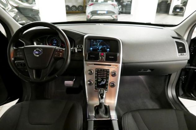 VOLVO XC60 D4 AWD Geartronic Kinetic EURO6B rif. 24150471 - Foto 6