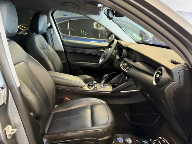 ALFA ROMEO STELVIO 2.2 210CV Q4 PELLE NAVI CAM ANNO 2018 - Foto 9