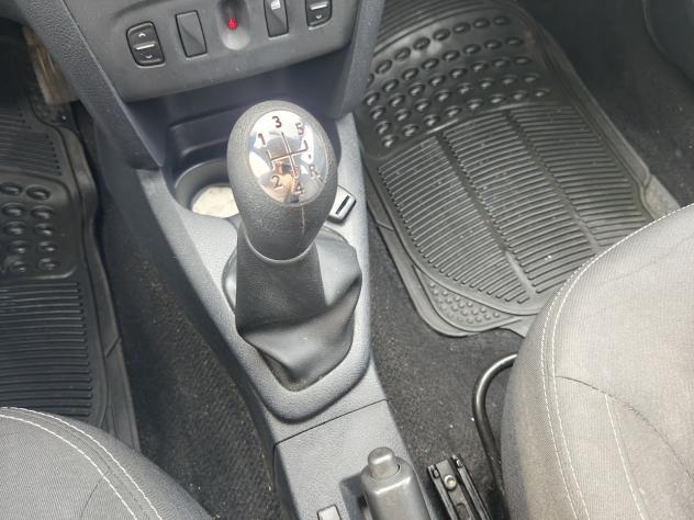 Dacia Sandero 1.5 dCi 75cv S&S Laureate NAVI - Foto 9