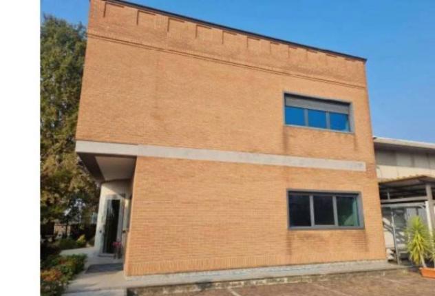 Immobile in asta di 1435 m² in vendita a Cornate d'Adda - Foto 2