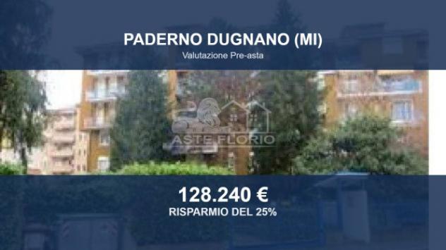 Immobile in asta di 121 m² con più di 5 locali e box auto in vendita a Paderno Dugnano