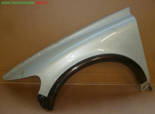PARAFANGO ANT.S. BIANCO PERLATO E MODANATURA Carrozzeria Lamierati esterni Fiancate Parafango ant. VOLVO - C30 - 01-10-2006 - 01-02-2010