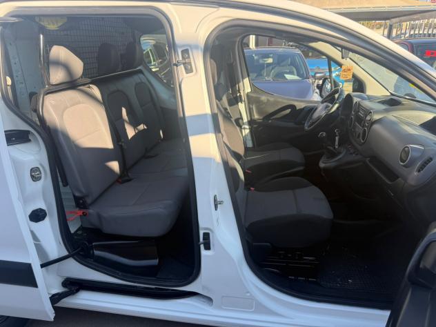 Peugeot Partner BlueHDi 100 L2 Furgone DC Mobile - Foto 7