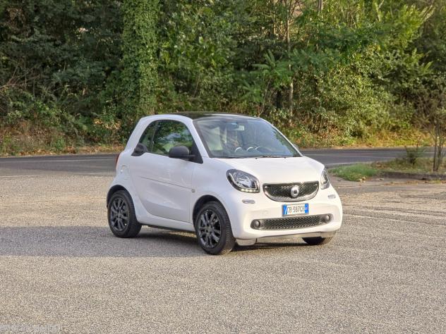 Smart ForTwo 70 1.0 Youngster E6 Automatico NEO 2016