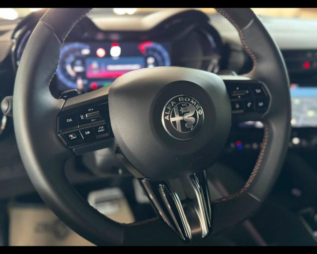 Alfa Romeo Junior 1.2 ibrida Q4 Intensa 145cv edct6 - Foto 7