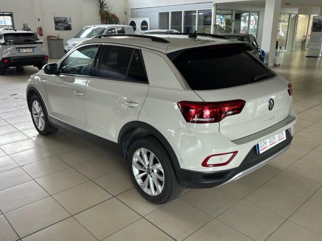 Volkswagen T-Roc 1.0 TSI Edition Plus + Fari Performance - Foto 3