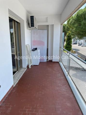 Capannone con scoperto esclusivo e sovrastanti due appartamenti - Foto 17