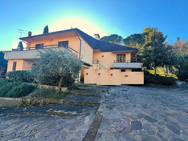 Villa in vendita a Montelupo Fiorentino 400 mq Rif: 1305774