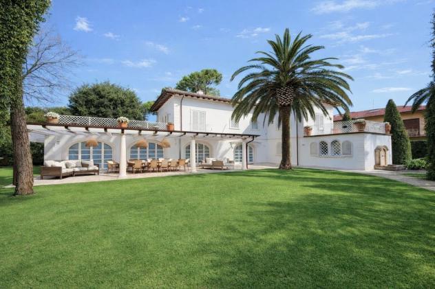 Villa in affitto a Roma Imperiale - Forte dei Marmi 500 mq Rif: 1393656