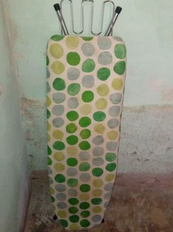 Asse da stiro con fantasia pois