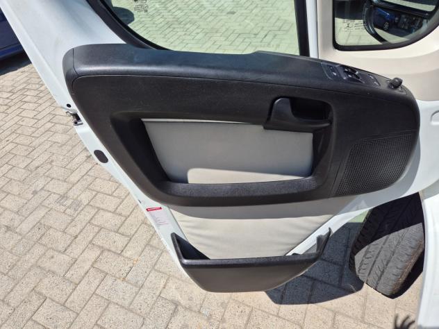 Peugeot Boxer2.0 130CV PC-TN Furgone/MOTORE NUOVO/2019 - Foto 8