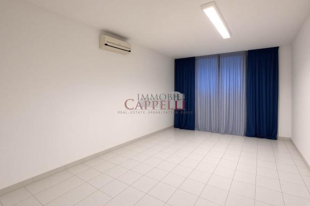 Vendita Ufficio da 113 mq con posto auto - Foto 6