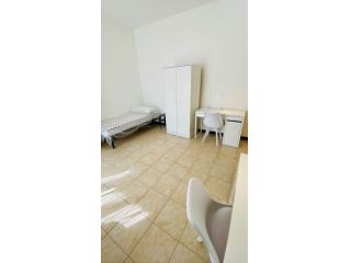 Offro camera in affitto 350 euro a persona se doppia, 500 euro se singola