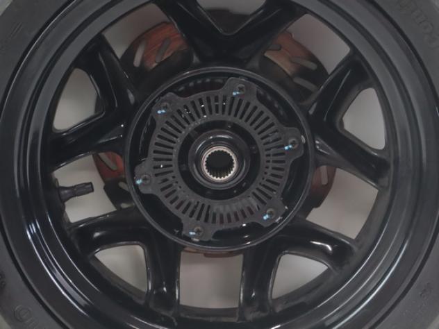 SYM JOYMAX 300 Z+ 42601L9F000KB CERCHIO RUOTA POSTERIORE 4.0X13 21 - 24 REAR WHEEL - Foto 2