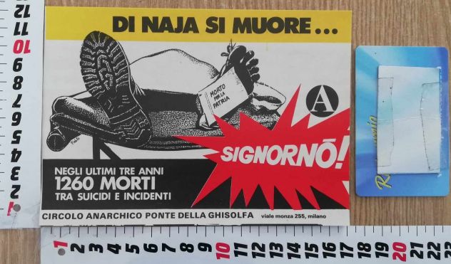 Adesivo sticker anarchico antimilitarista