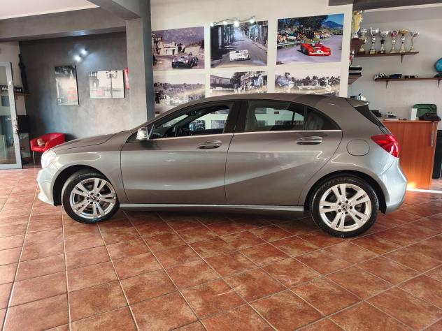Mercedes-benz A 180 d Sport 1.5 diesel 110CV - Foto 8