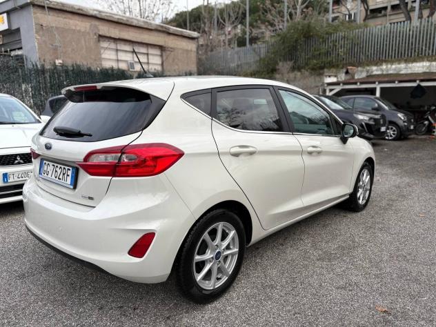 Ford Fiesta 1.0 Ecoboost Hybrid 125 CV 5 porte ST-Line - Foto 4