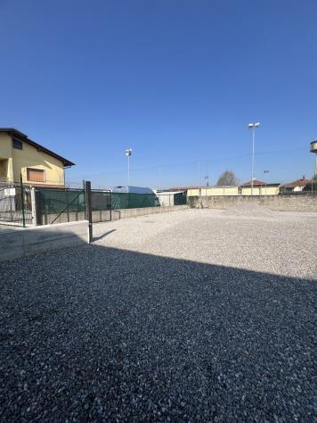 Garage / Posto Auto in affitto a Comazzo