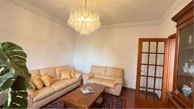 Villa scolo 560 - Splendida Villa Bifamiliare con Ampio Giardino – Ideale per due nuclei familiari! - Foto 17