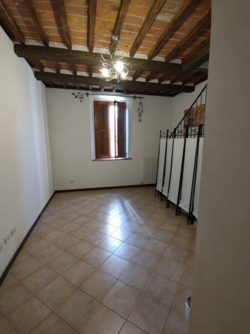 TERRATETTO IN PORZIONE DI CASALE - Foto 4