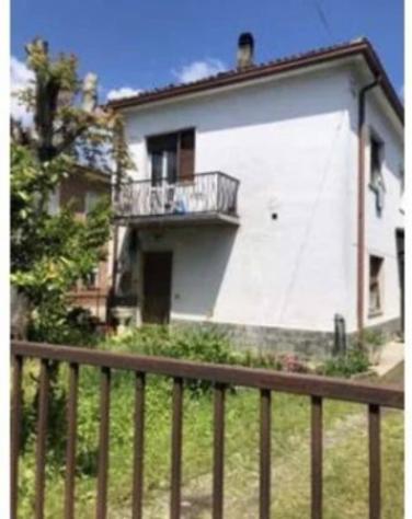 Immobile in asta di 240 m² con più di 5 locali e box auto doppio in vendita a Corana - Foto 3